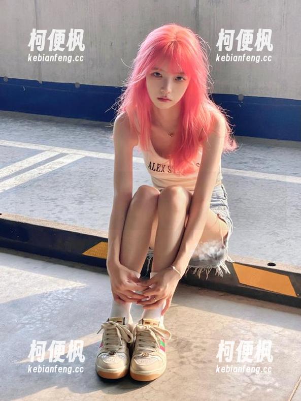 甜美少女带你逛998su，精彩瓜闻全收藏