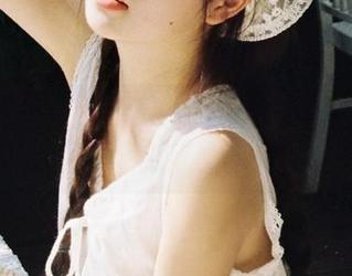 在吃瓜大本营分享那些精彩瞬间，妹子陪你吃瓜大乐趣