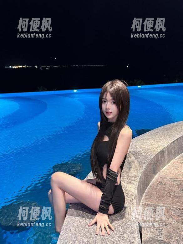 黑料不打烊tttzzz入口发布深夜猛料，女生守护吃瓜时刻