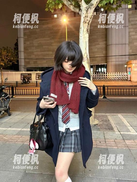 黑料专区在线实时更新，下载体验吃瓜快感！